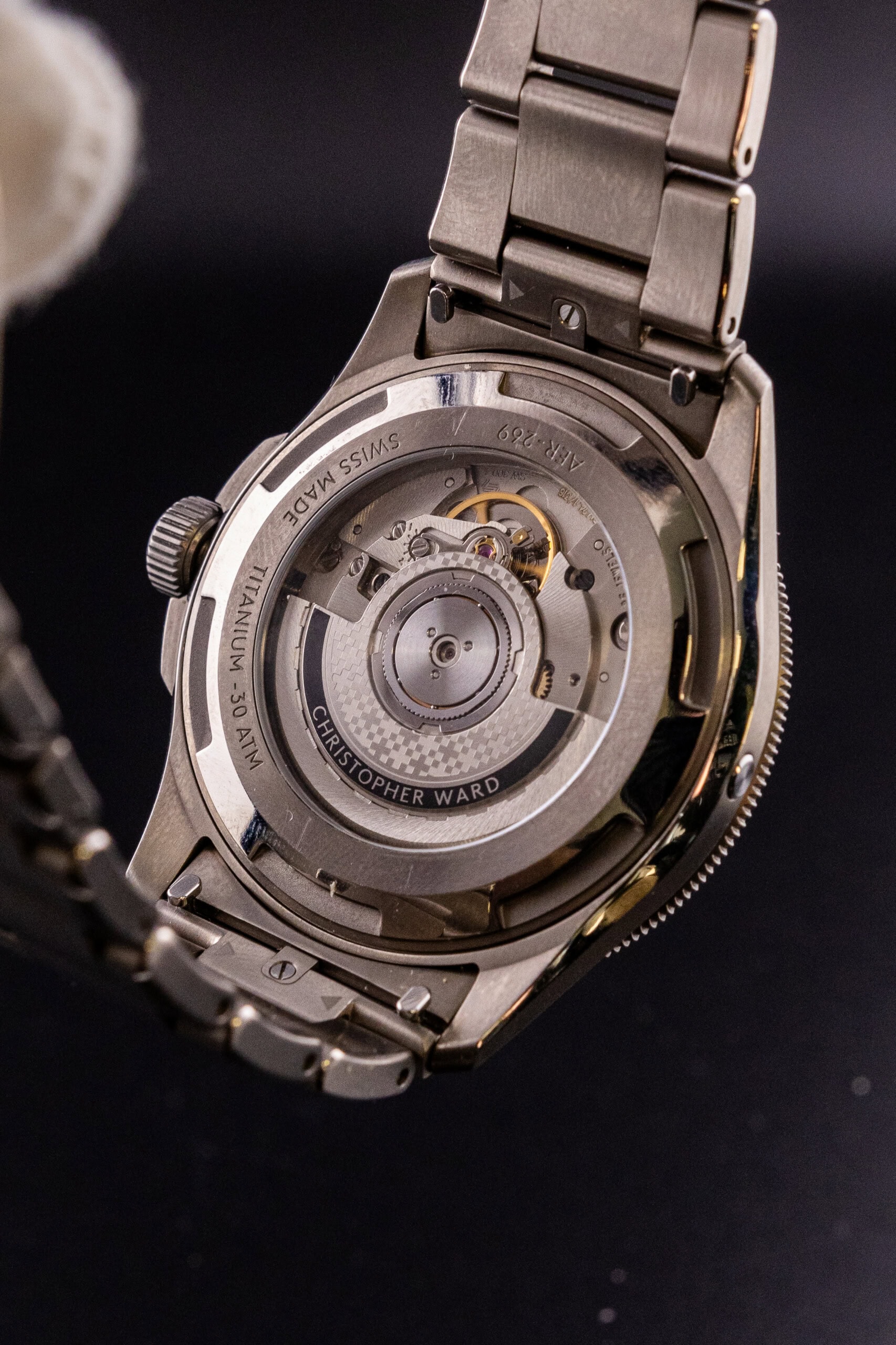 Christopher Ward C60 Trident Pro Titanium | Crown