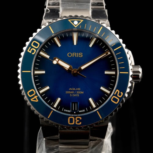 Oris Aquis Date Calibre 400 with blue sunburst dial and ceramic bezel, 41.5mm stainless steel